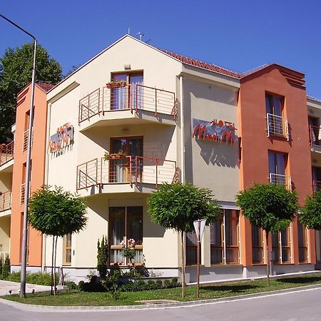 Hotel Mladimir Daruvar Zewnętrze zdjęcie